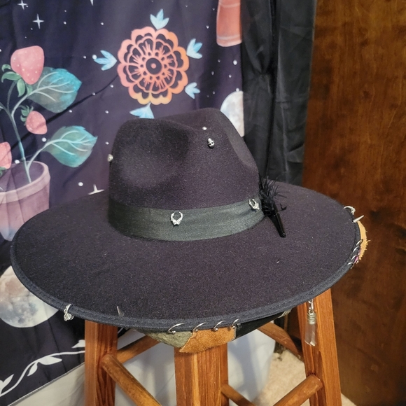 Witchy Snake Skeleton Hat - Altered - One of a Kind - Picture 5 of 8